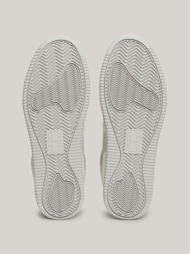 Zapatillas-de-Piel-tonales-con-suela-dentada