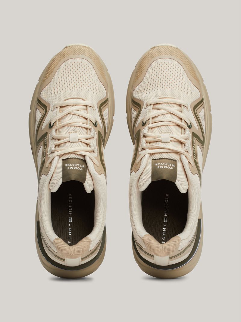 Zapatillas-de-running-con-suela-dentada