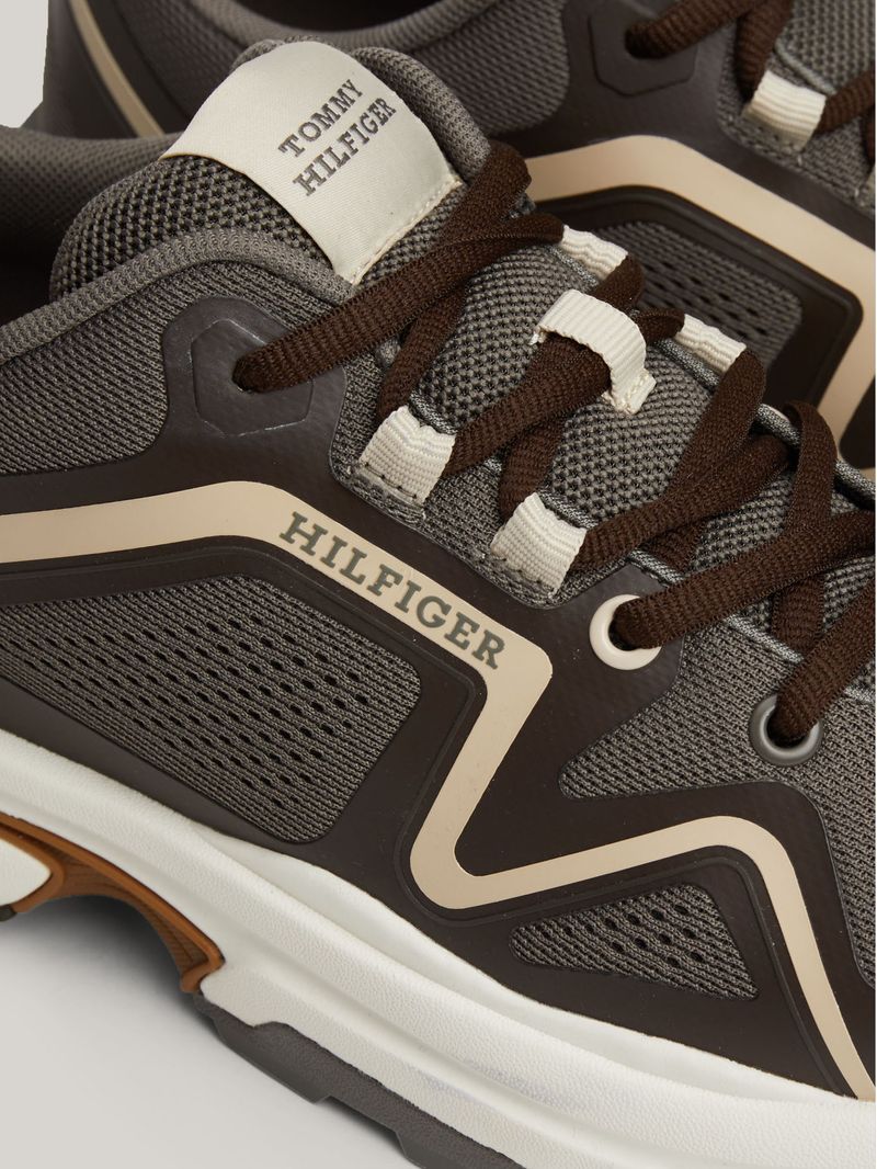 Zapatillas-de-running-con-suela-dentada