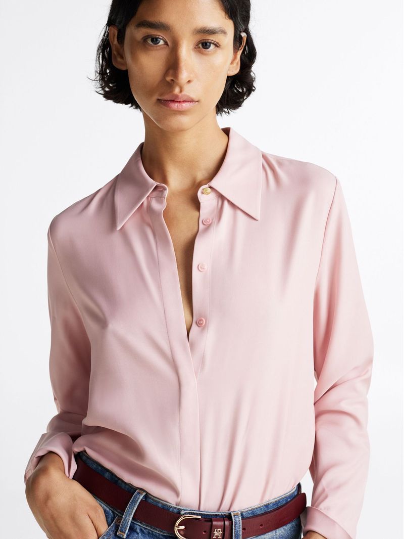 Camisa-de-corte-amplio-y-cartera-oculta