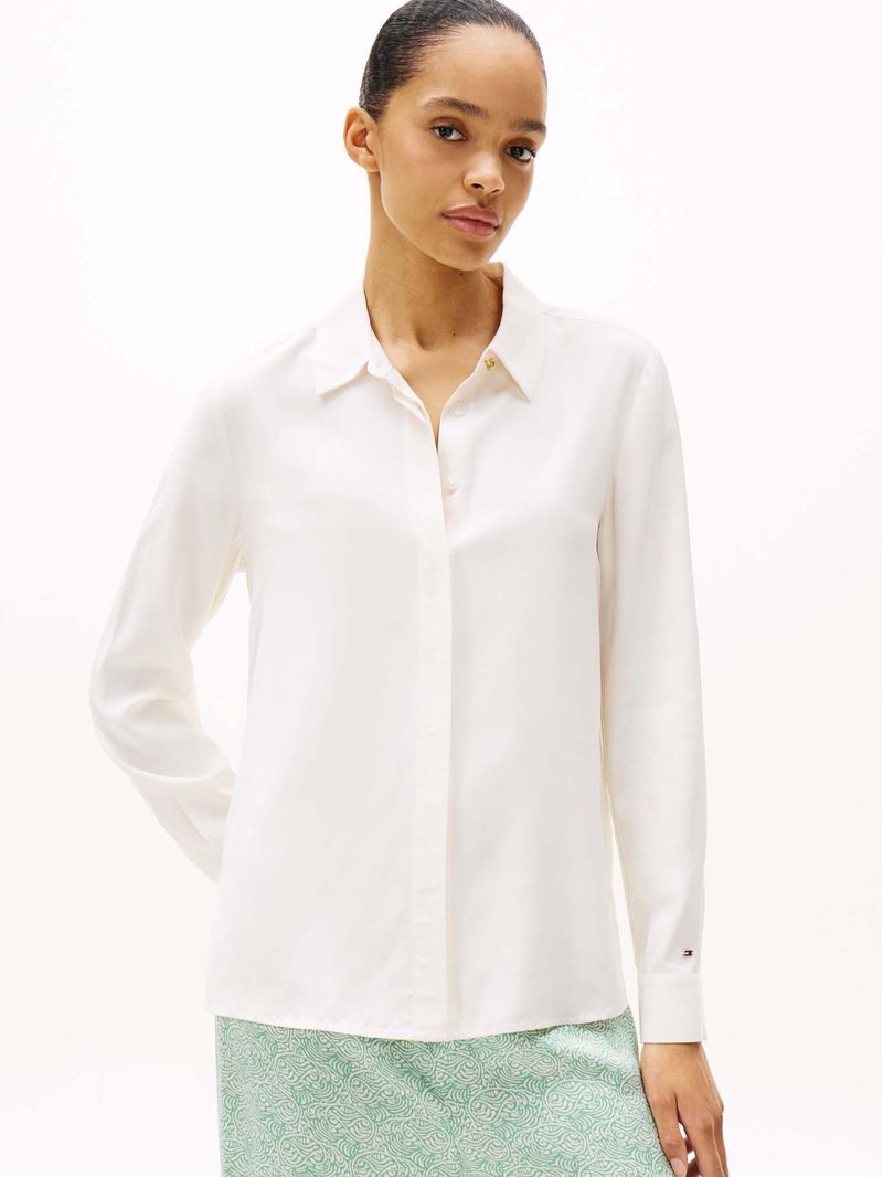 Camisa-de-corte-amplio-y-cartera-oculta