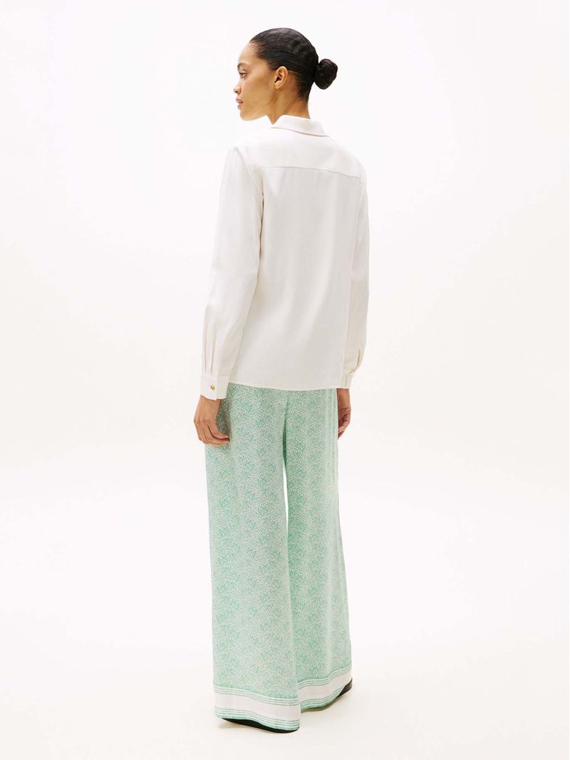 Camisa-de-corte-amplio-y-cartera-oculta