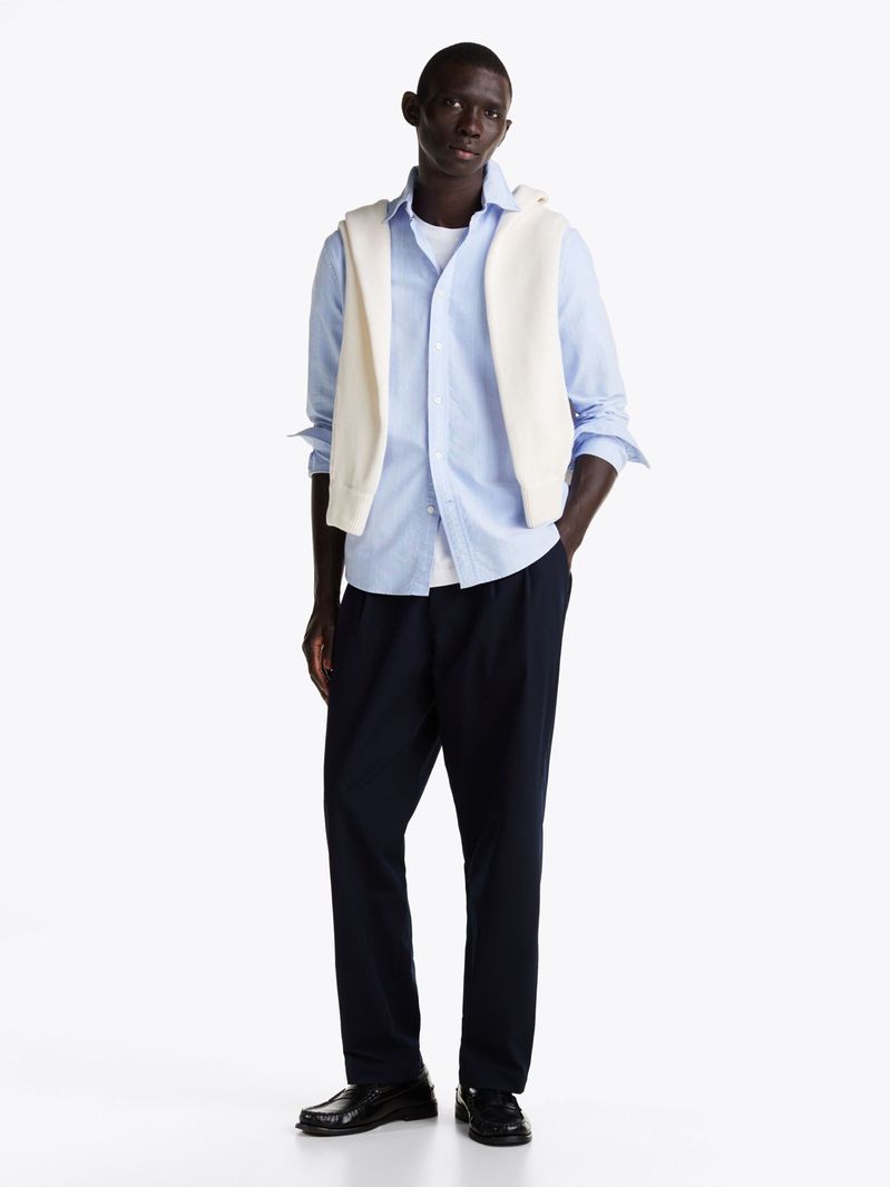 Camisa-de-corte-regular-con-diseño-de-rayas
