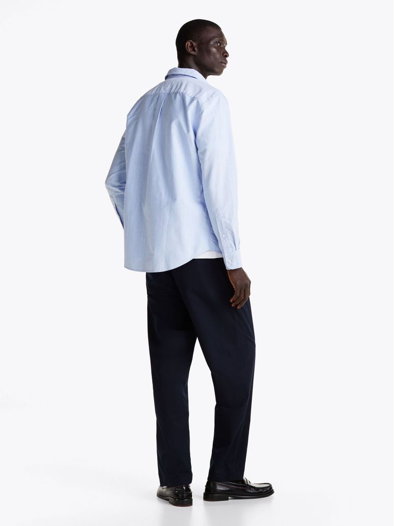 Camisa-de-corte-regular-con-diseño-de-rayas