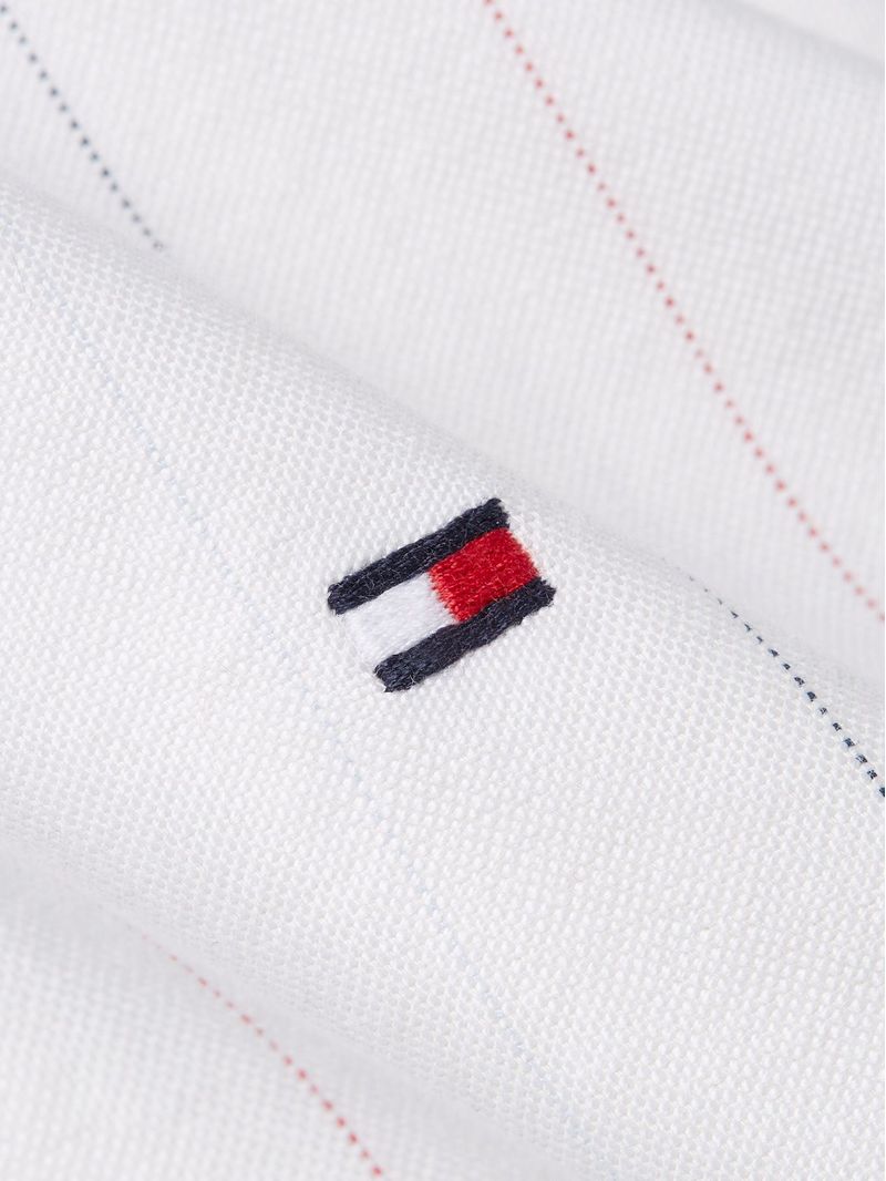 Camisa-de-corte-regular-con-diseño-de-rayas