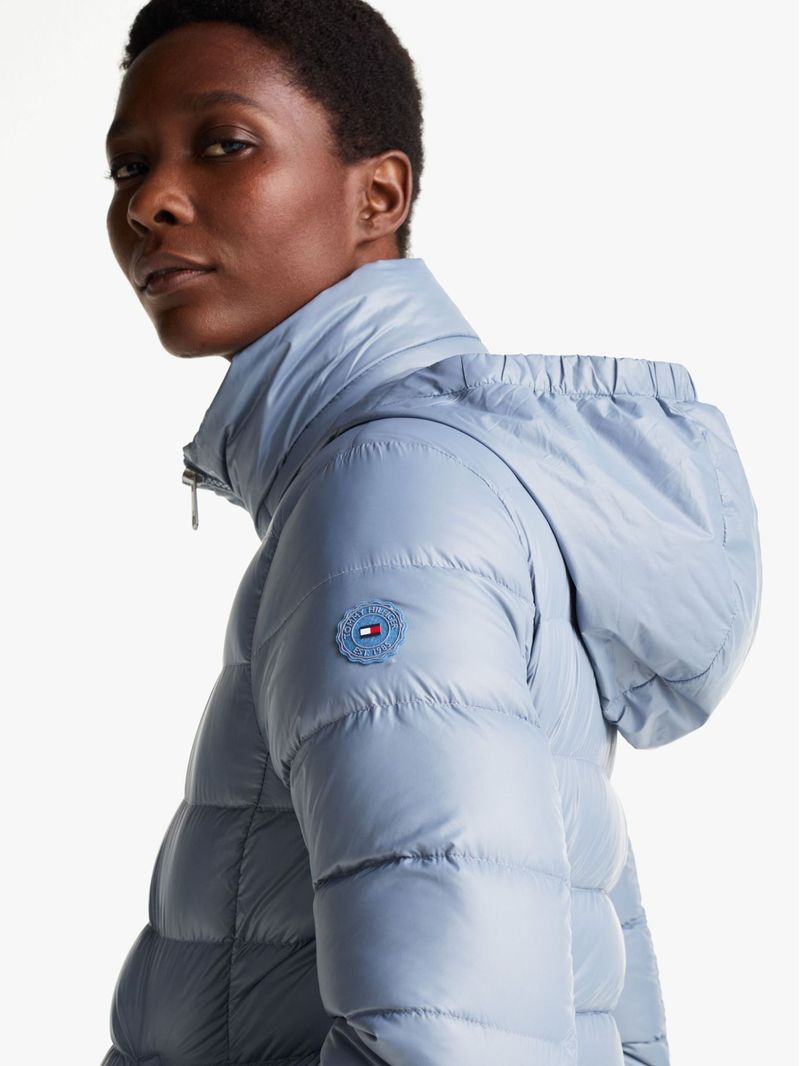 Campera-acolchada-brillante-de-plumon