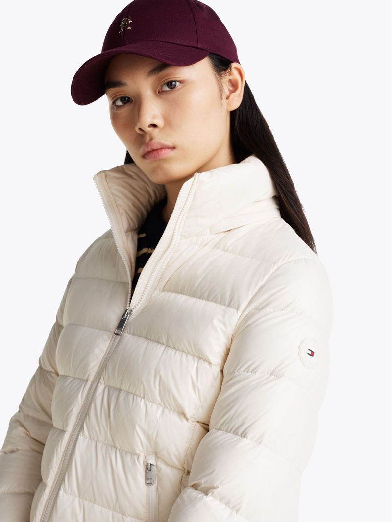 Campera-acolchada-brillante-de-plumon