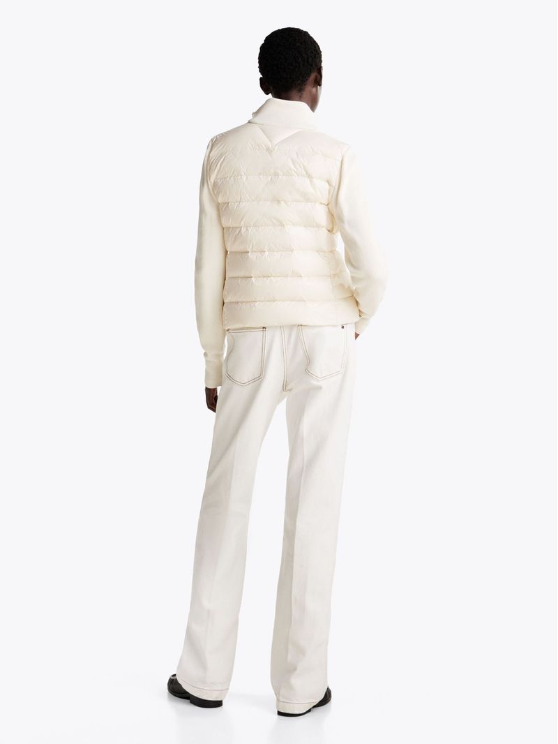 Campera-de-plumon-con-mangas-a-contraste