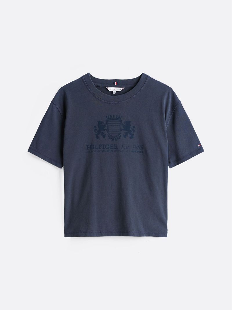 Remera-amplia-de-cuello-redondo