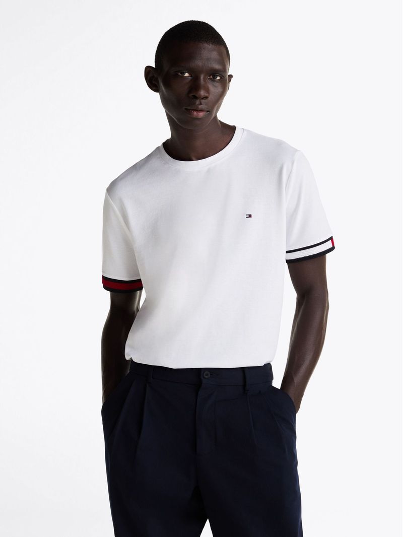 Remera-con-rayas-Global-Stripe-en-puños