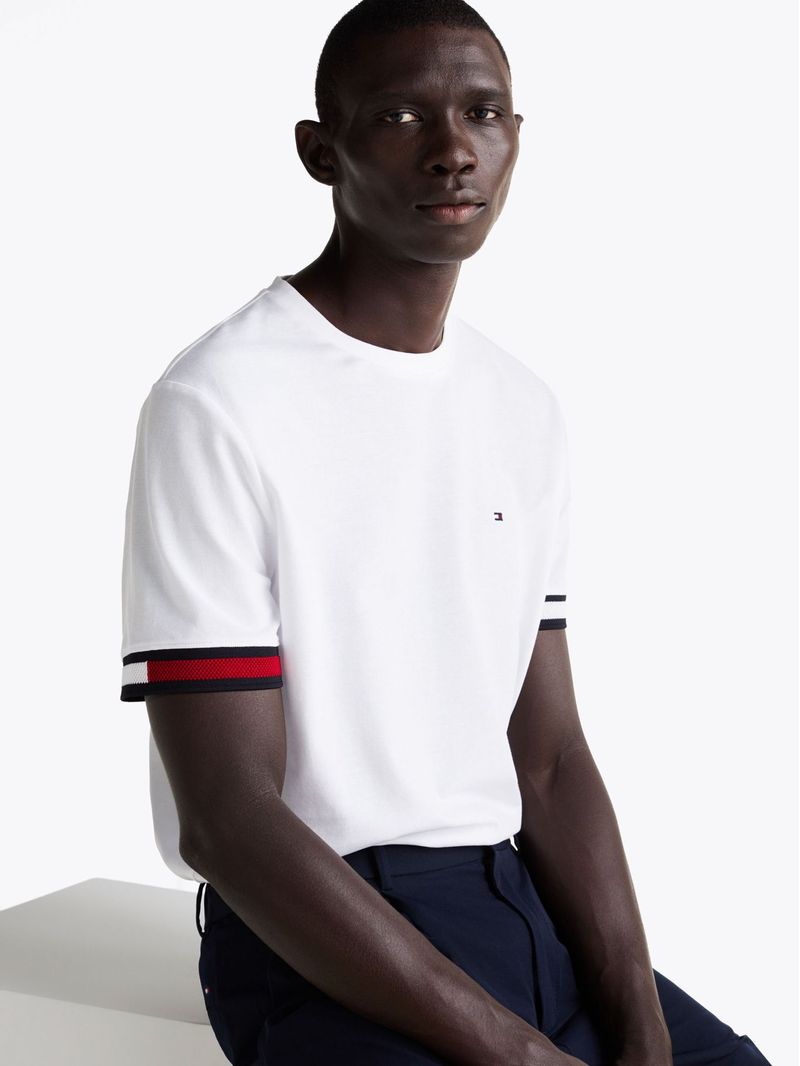 Remera-con-rayas-Global-Stripe-en-puños