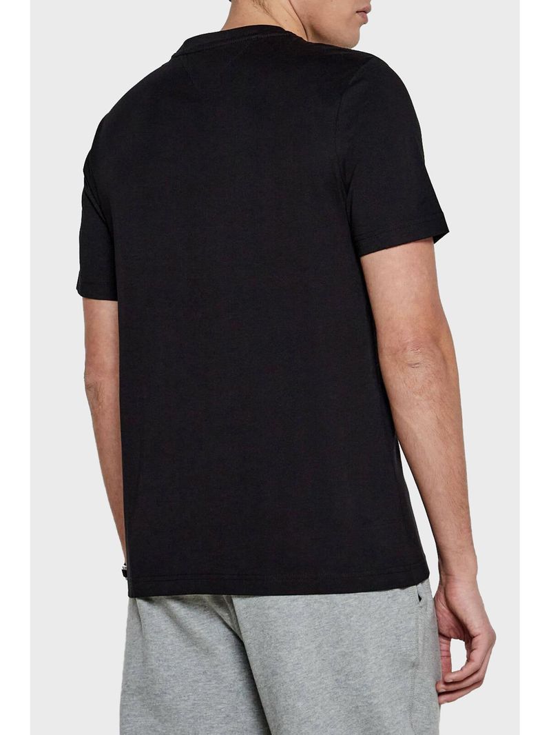 Remera-con-rayas-horizontales-y-logo