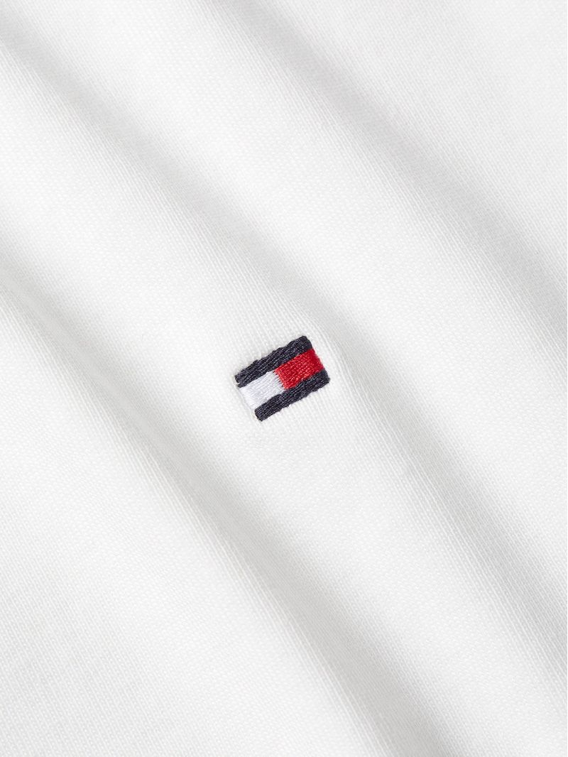 Remera-de-cuello-barco-y-manga-tres-cuartos