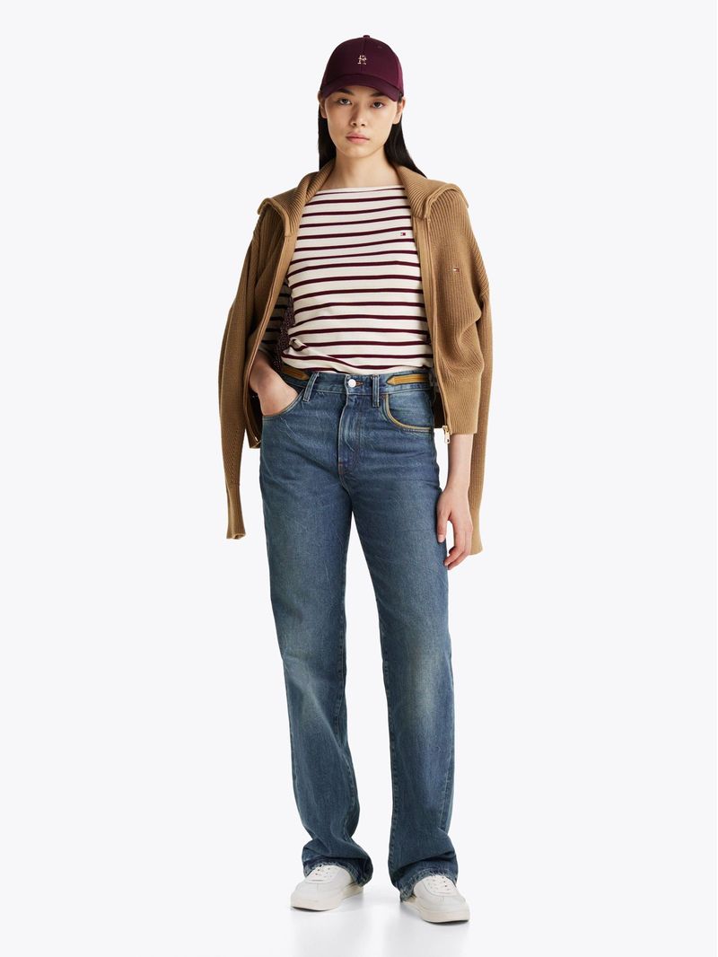Remera-de-cuello-barco-y-manga-tres-cuartos