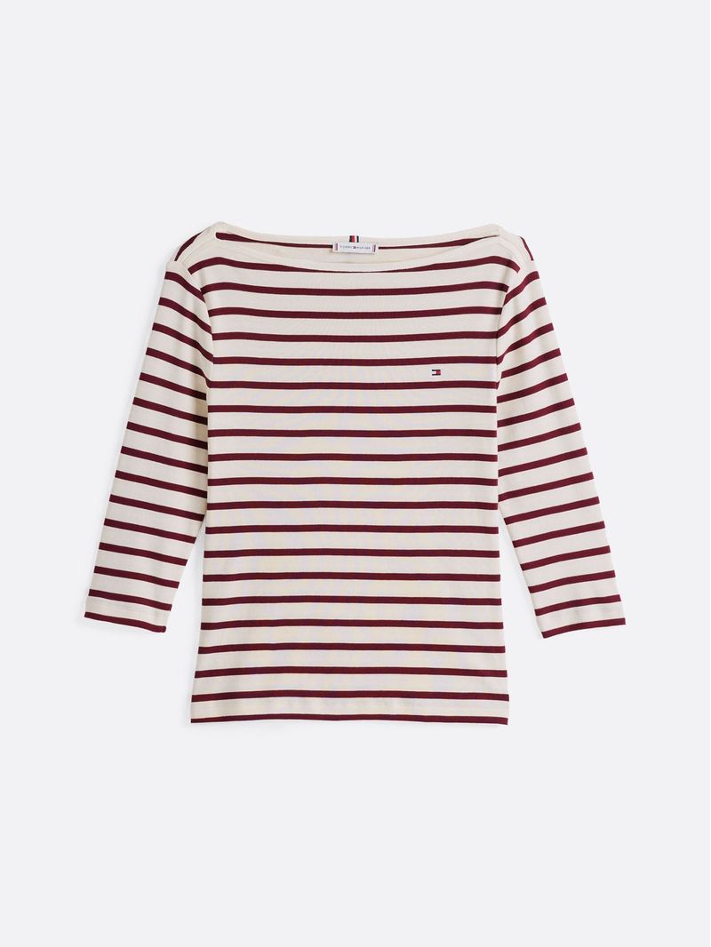 Remera-de-cuello-barco-y-manga-tres-cuartos