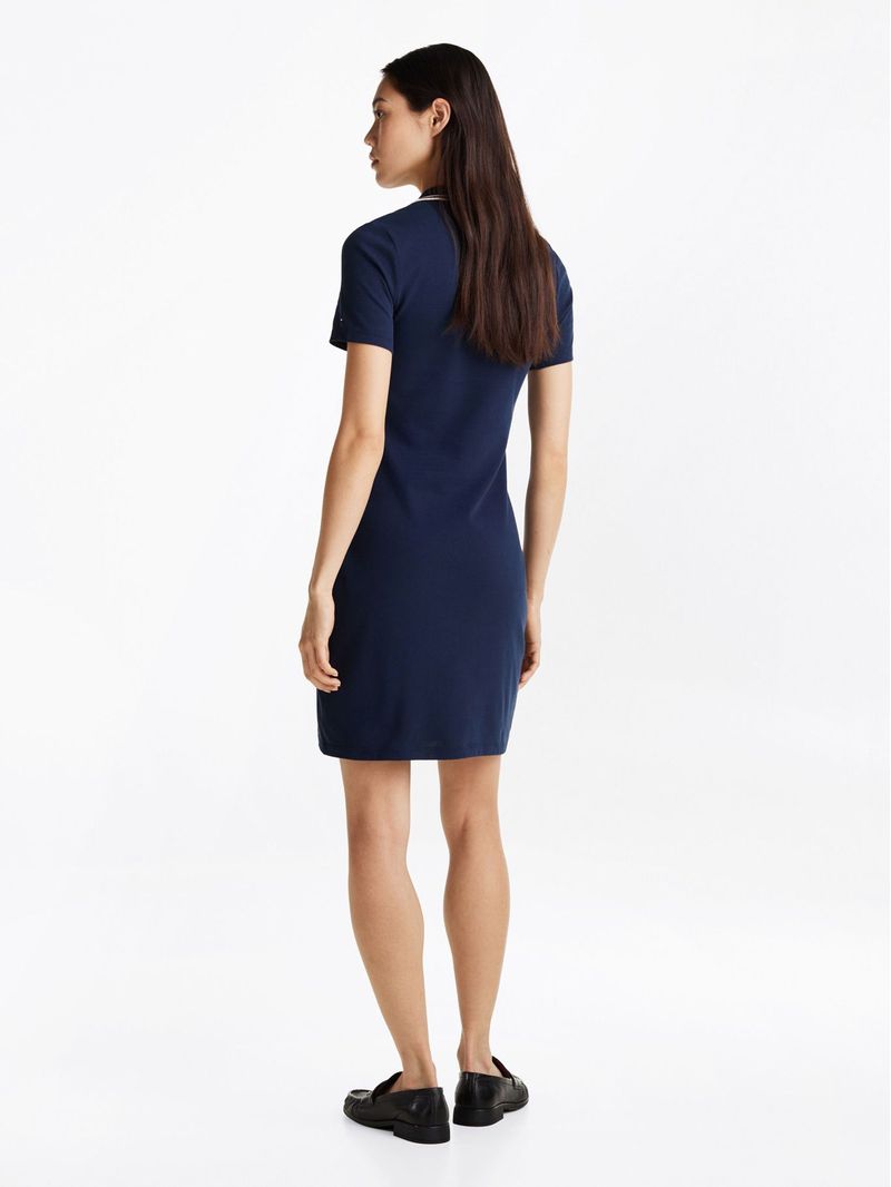 Vestido-tipo-chomba-de-logo-grafico