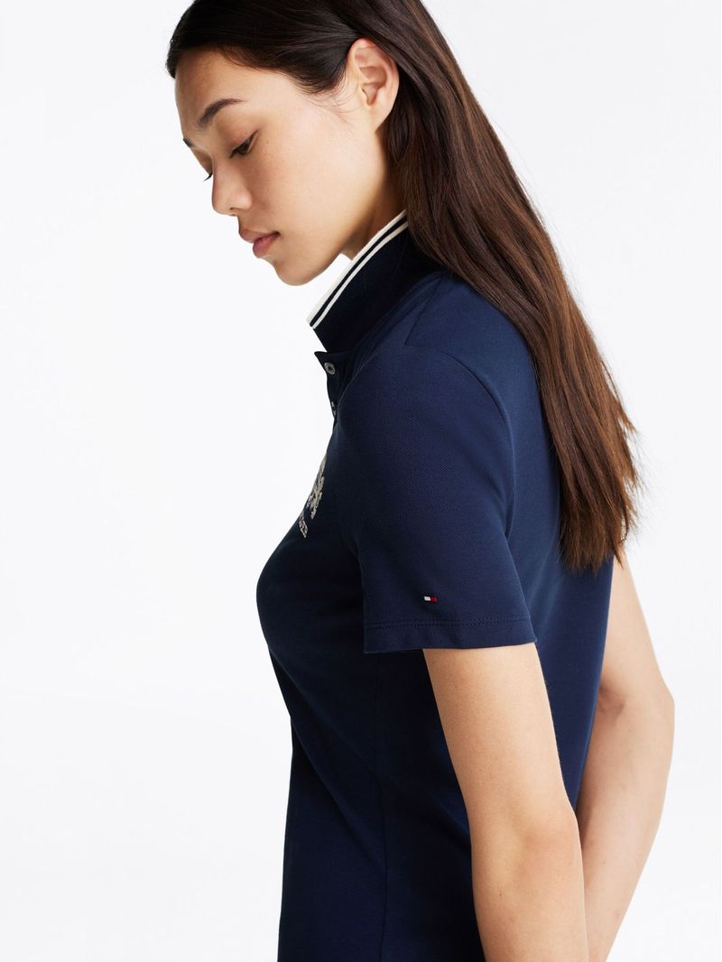 Vestido-tipo-chomba-de-logo-grafico