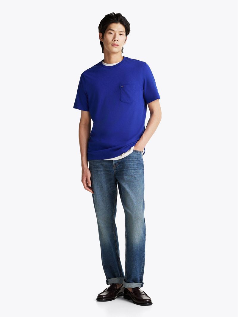 Remera-de-cuello-redondo-con-bolsillo