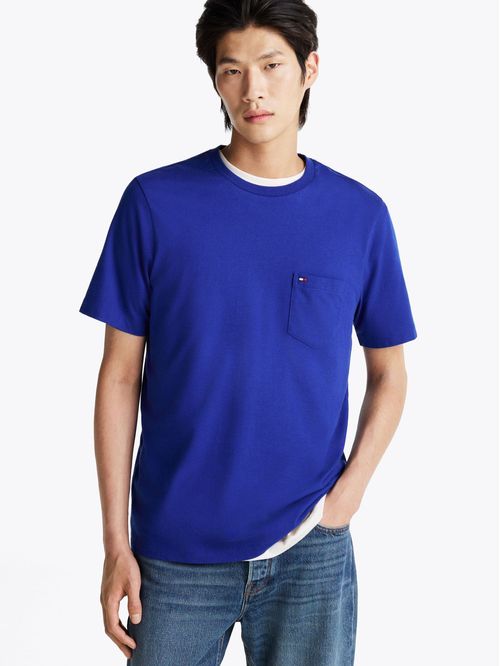 Remera de cuello redondo con bolsillo