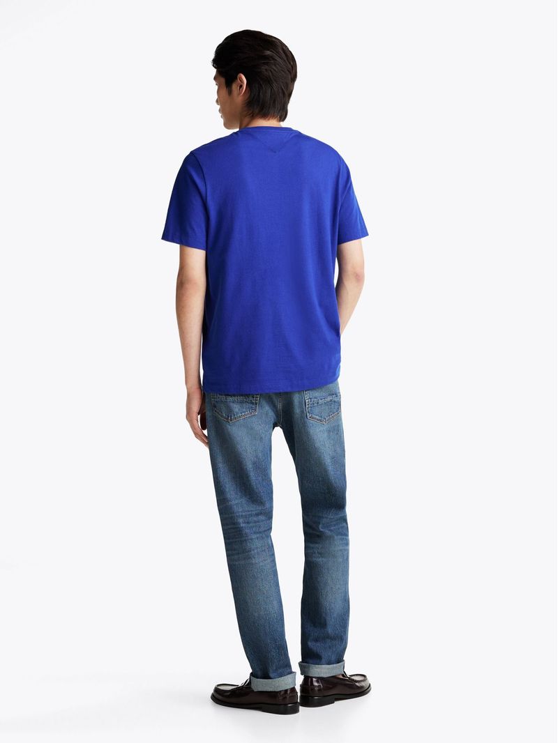 Remera-de-cuello-redondo-con-bolsillo