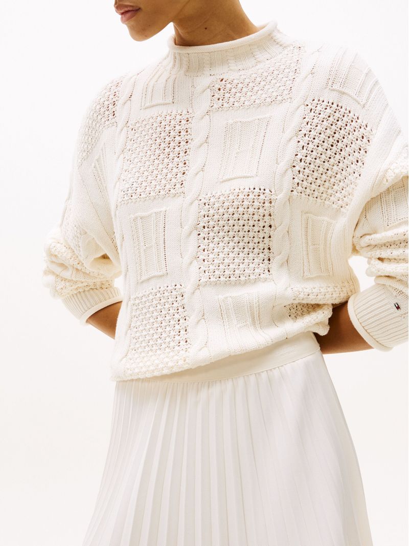 Falda-midi-plisada-con-logo-en-cintura