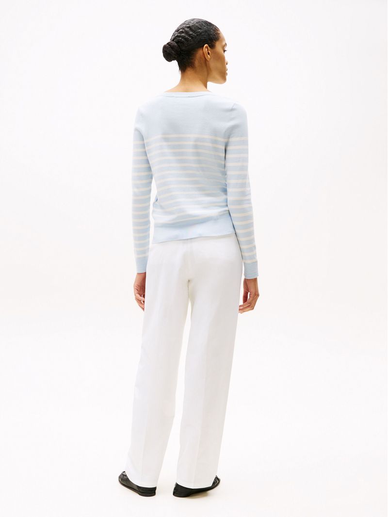 Sweater-con-cuello-barco