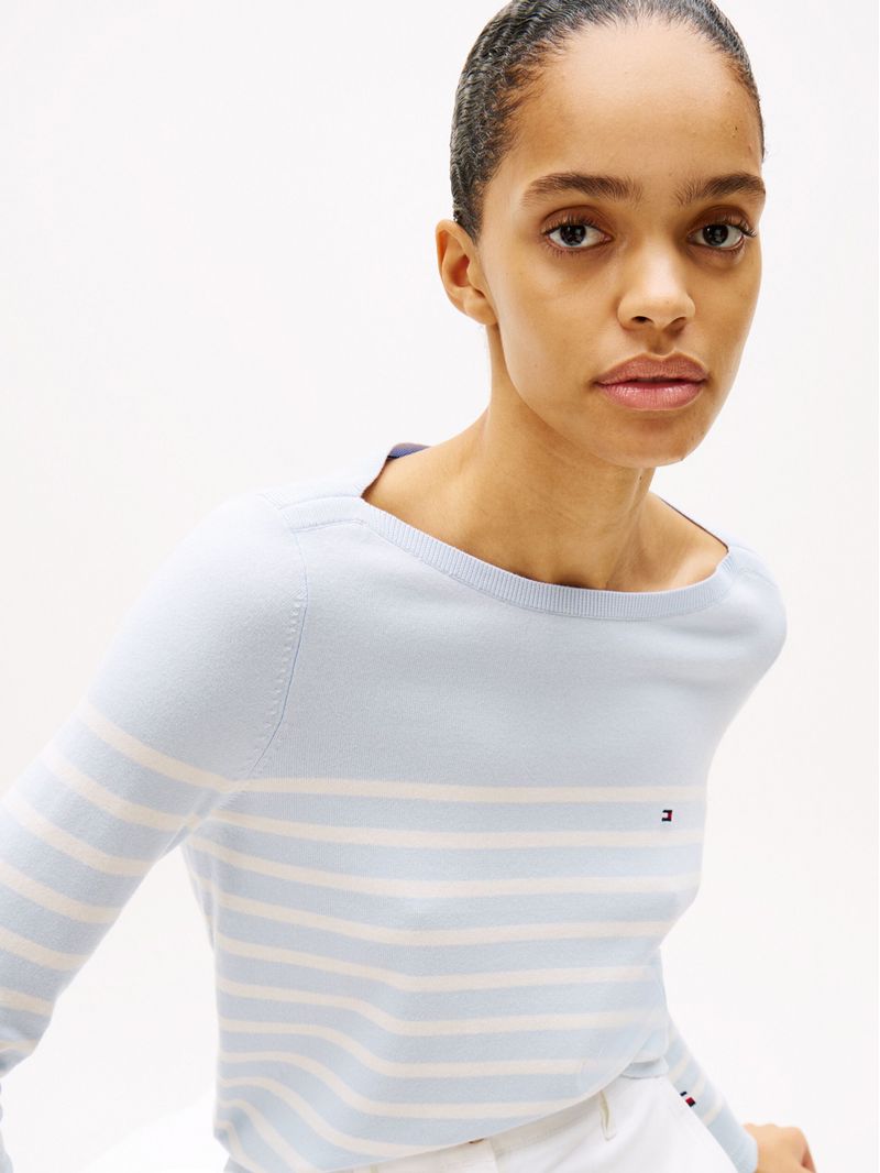 Sweater-con-cuello-barco