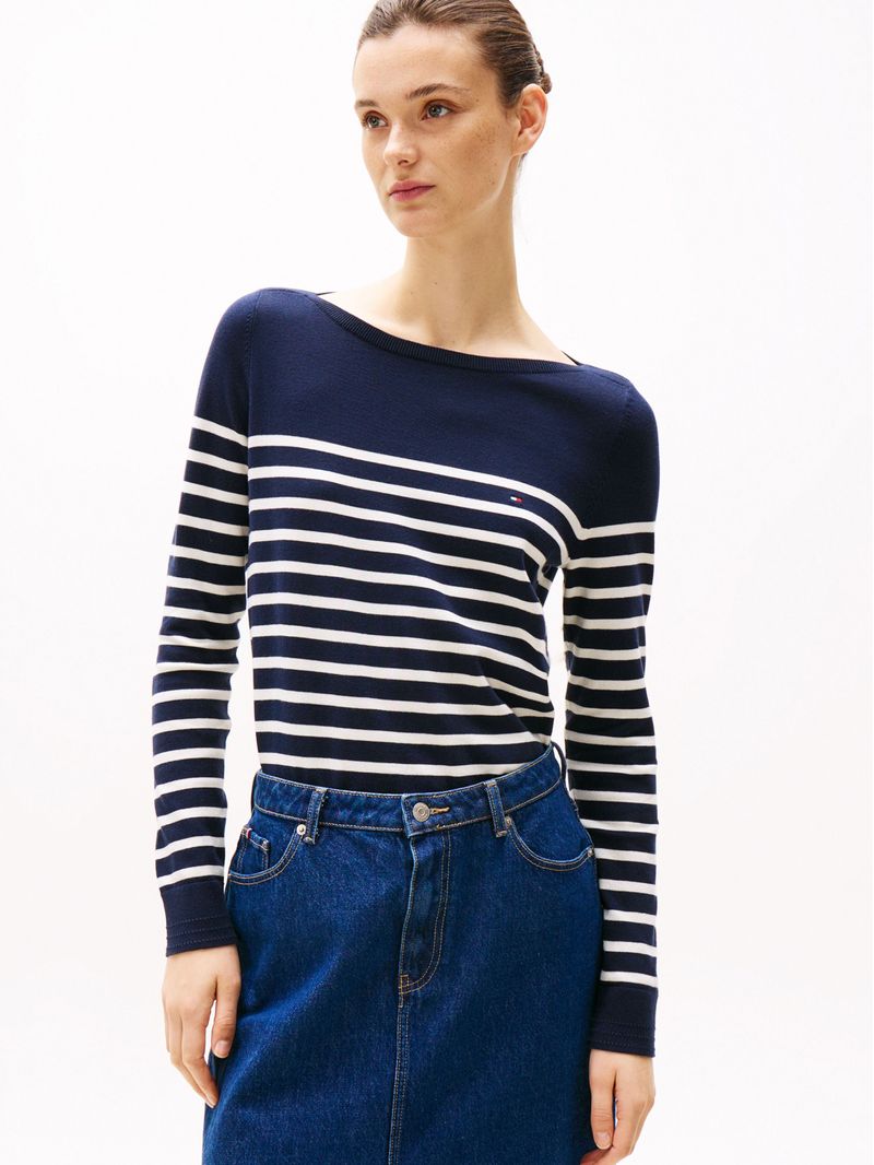 Sweater-con-cuello-barco