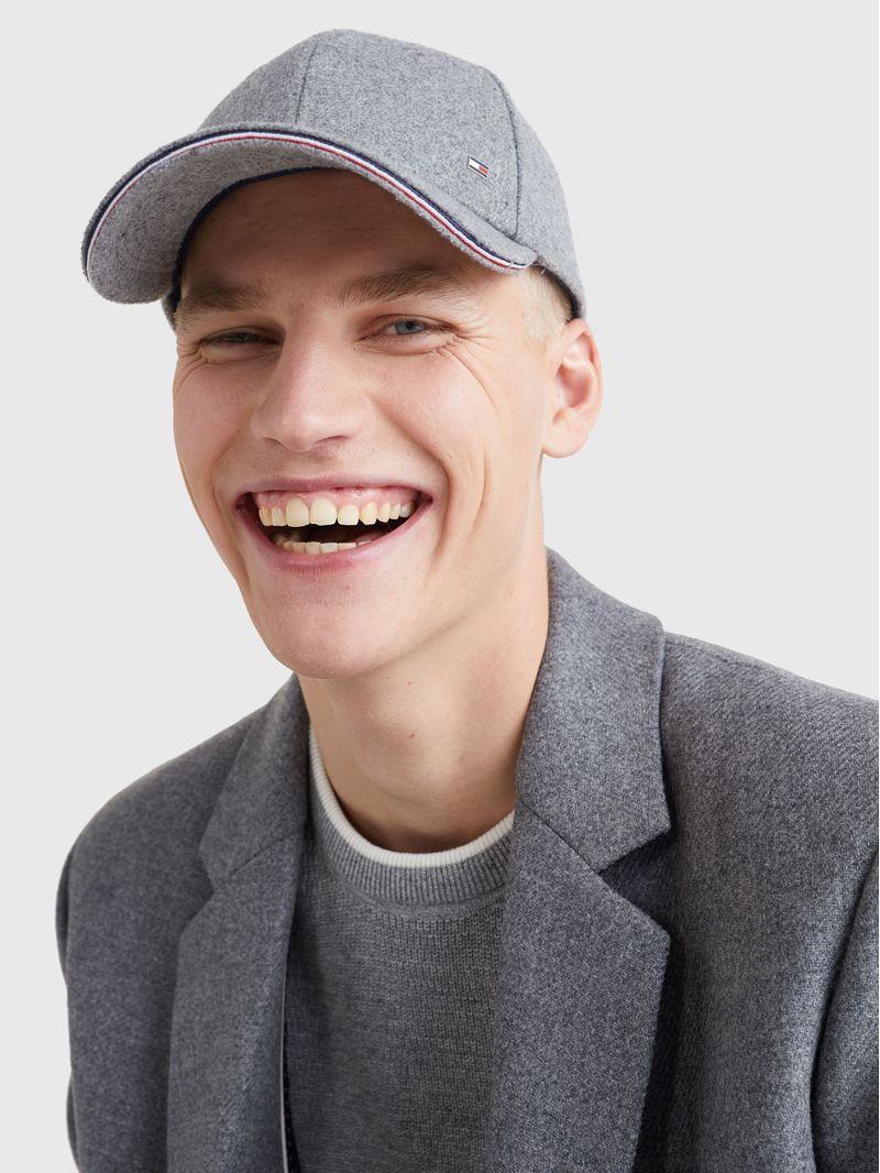 -gorra-Elevated-con-ribete-distintivo