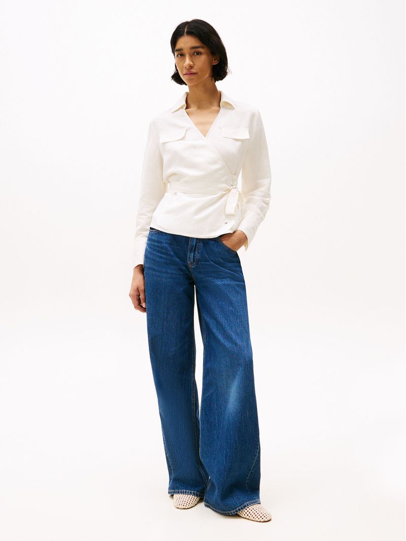 Blusa-amplia-de-lino-con-diseño-cruzado