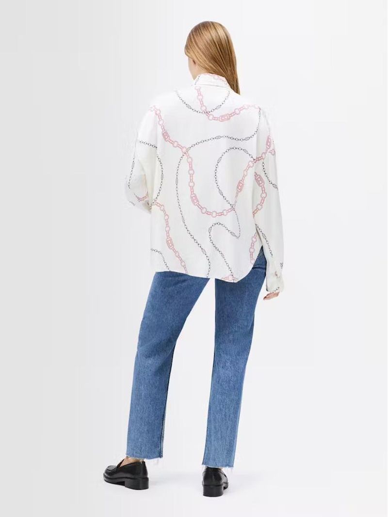 Blusa-Estampada-de-cadenas-con-lazada-al-cuello-