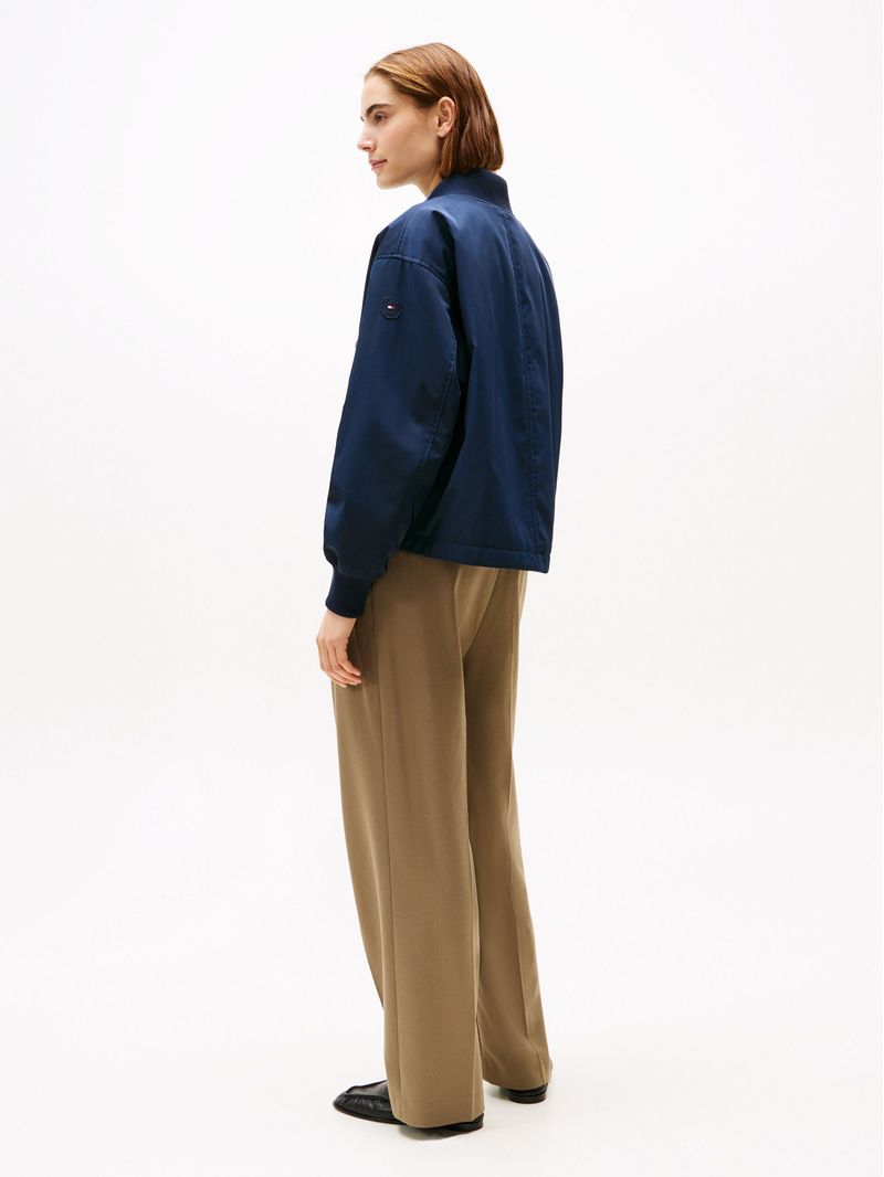 Campera-bomber-acolchada-y-repelente-al-agua