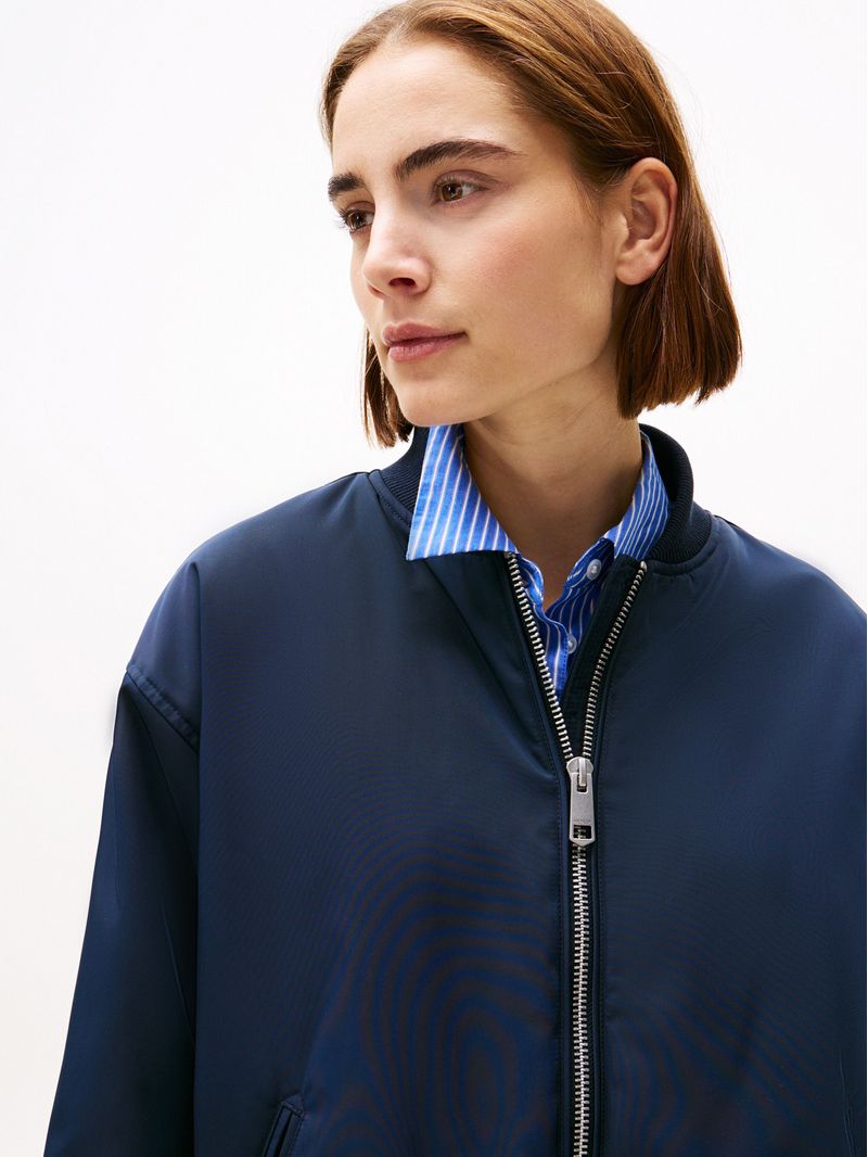 Campera-bomber-acolchada-y-repelente-al-agua
