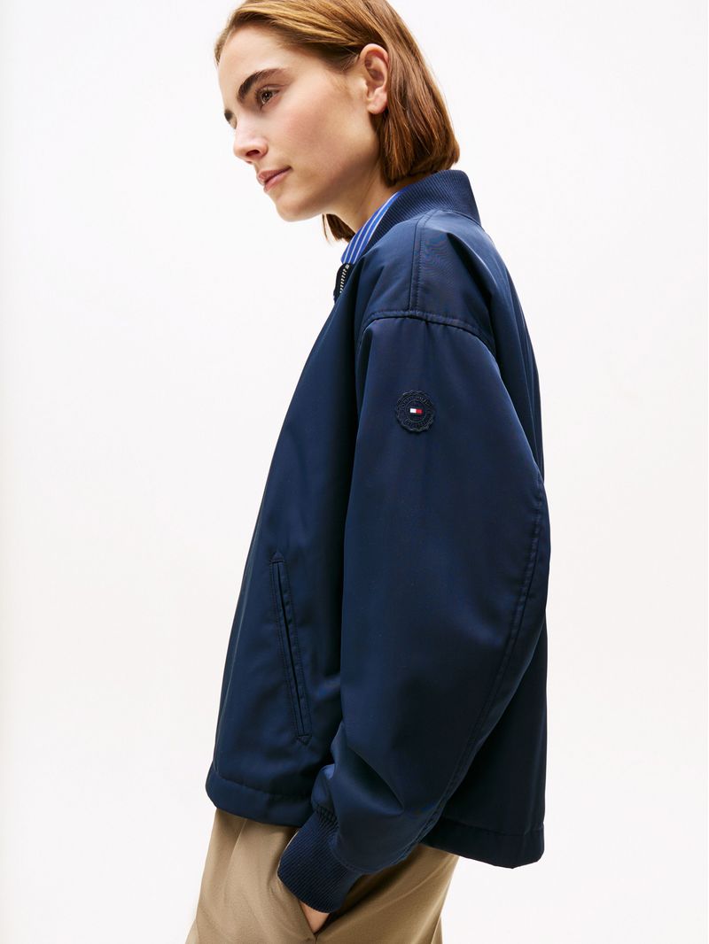 Campera-bomber-acolchada-y-repelente-al-agua