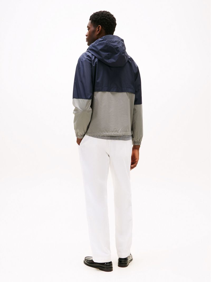 Campera-Deportiva-de-Nylon-con-cremallera