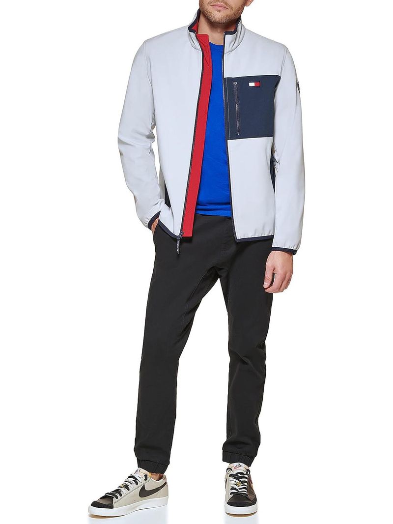 Campera-softshell-con-logo