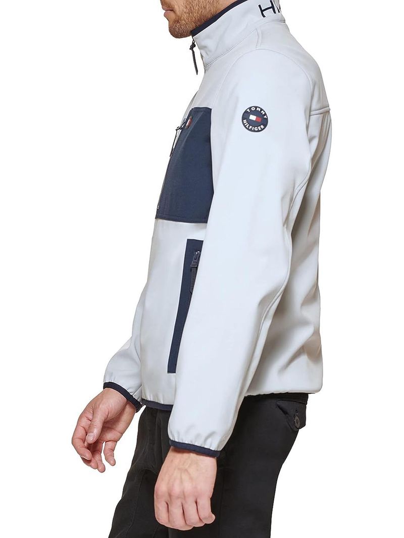 Campera-softshell-con-logo