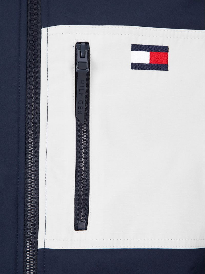 Campera-softshell-con-logo