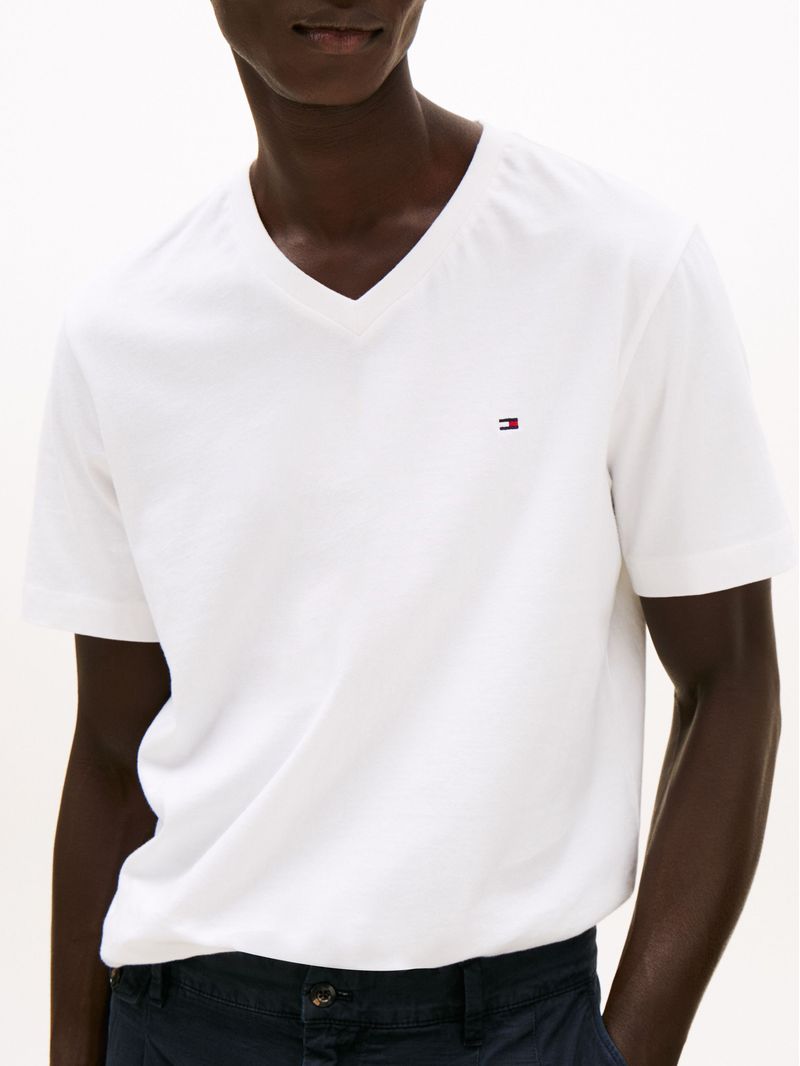 Remera-de-Cuello-en-V