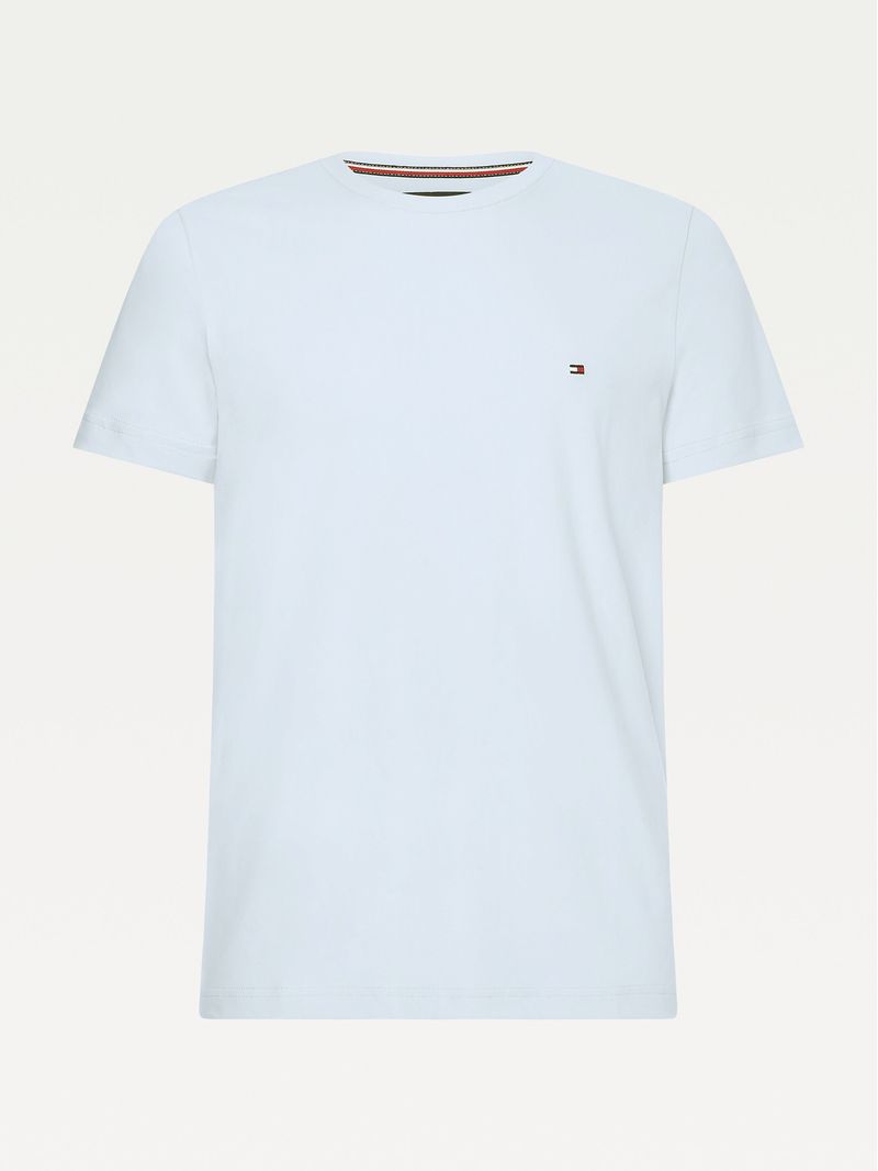 Remera-de-cuello-redondo-y-corte-extra-slim