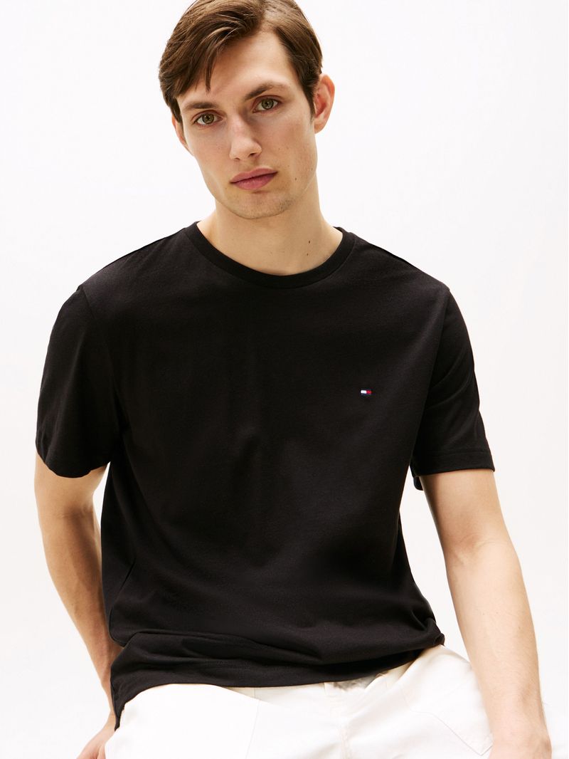 Remera-essential-de-corte-regular