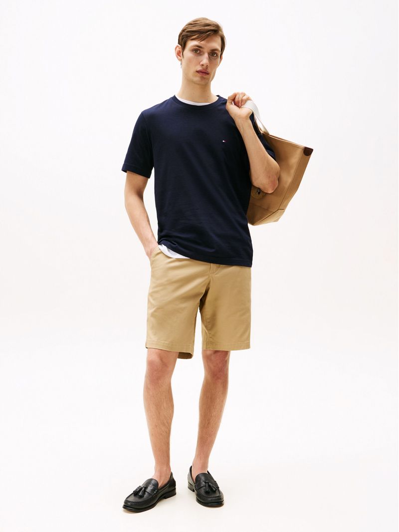Remera-essential-de-corte-regular