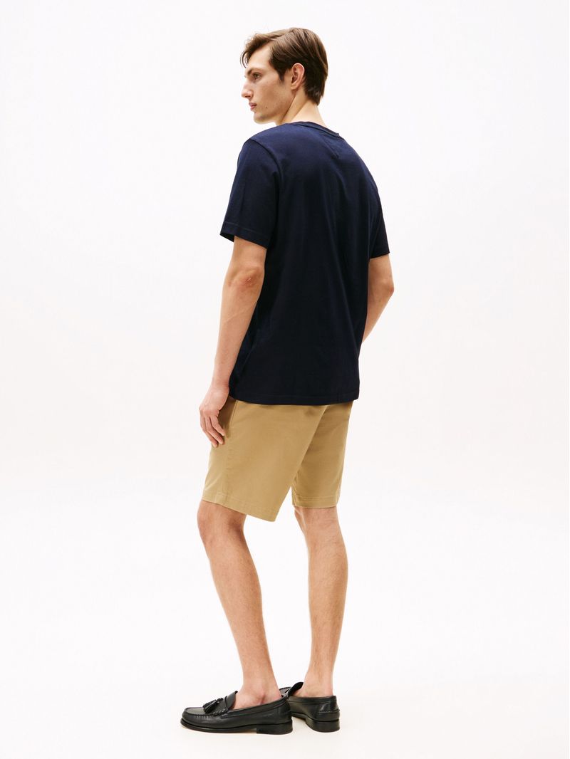 Remera-essential-de-corte-regular