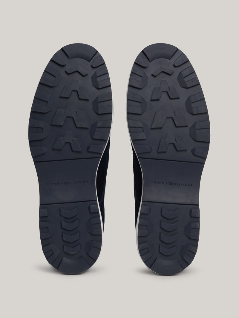 Botines-de-ante-con-logo