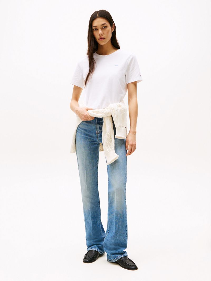 Remera-con-logo-a-contraste