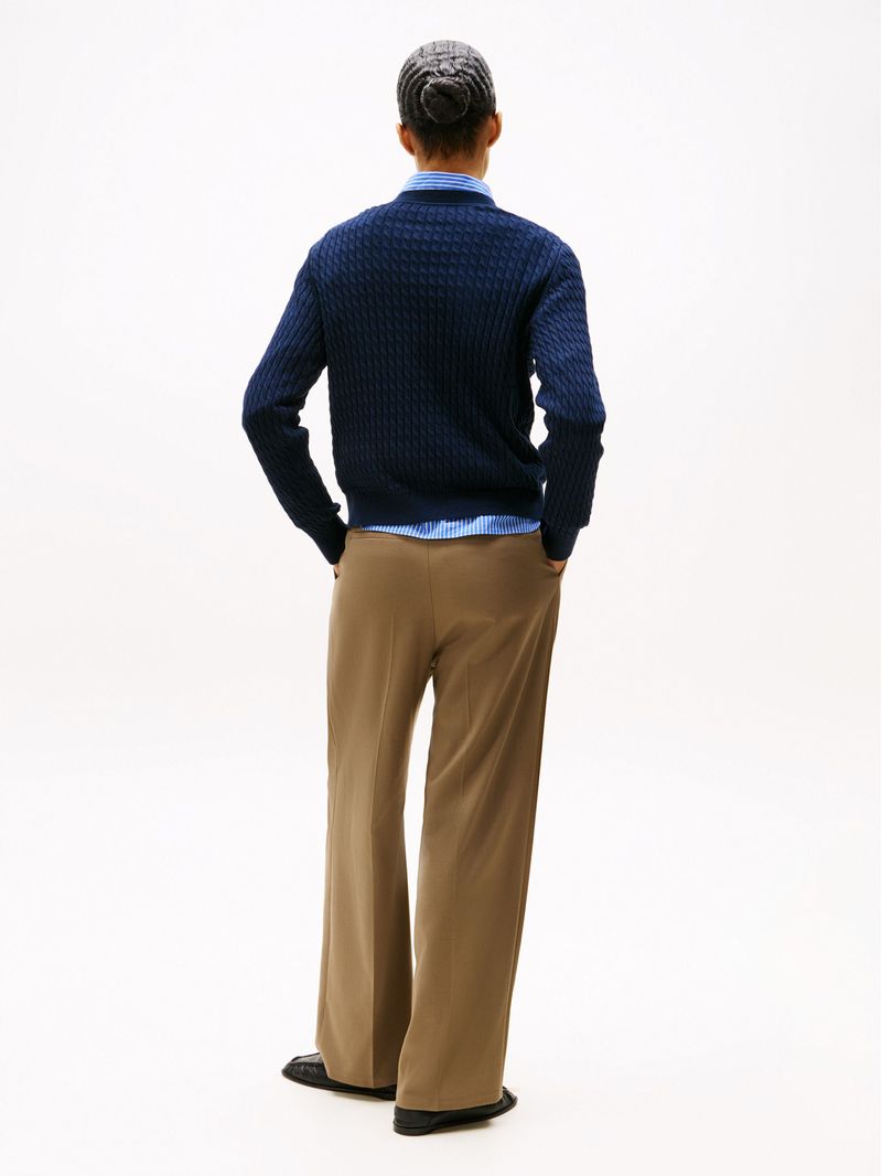 Sweater-de-punto-trenzado-fino