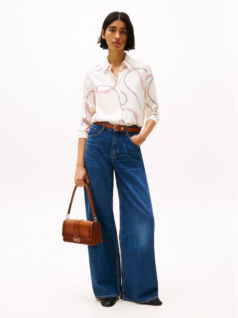 Camisa-de-corte-amplio-y-cartera-oculta