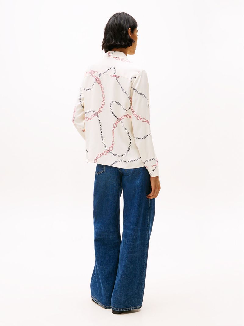 Camisa-de-corte-amplio-y-cartera-oculta
