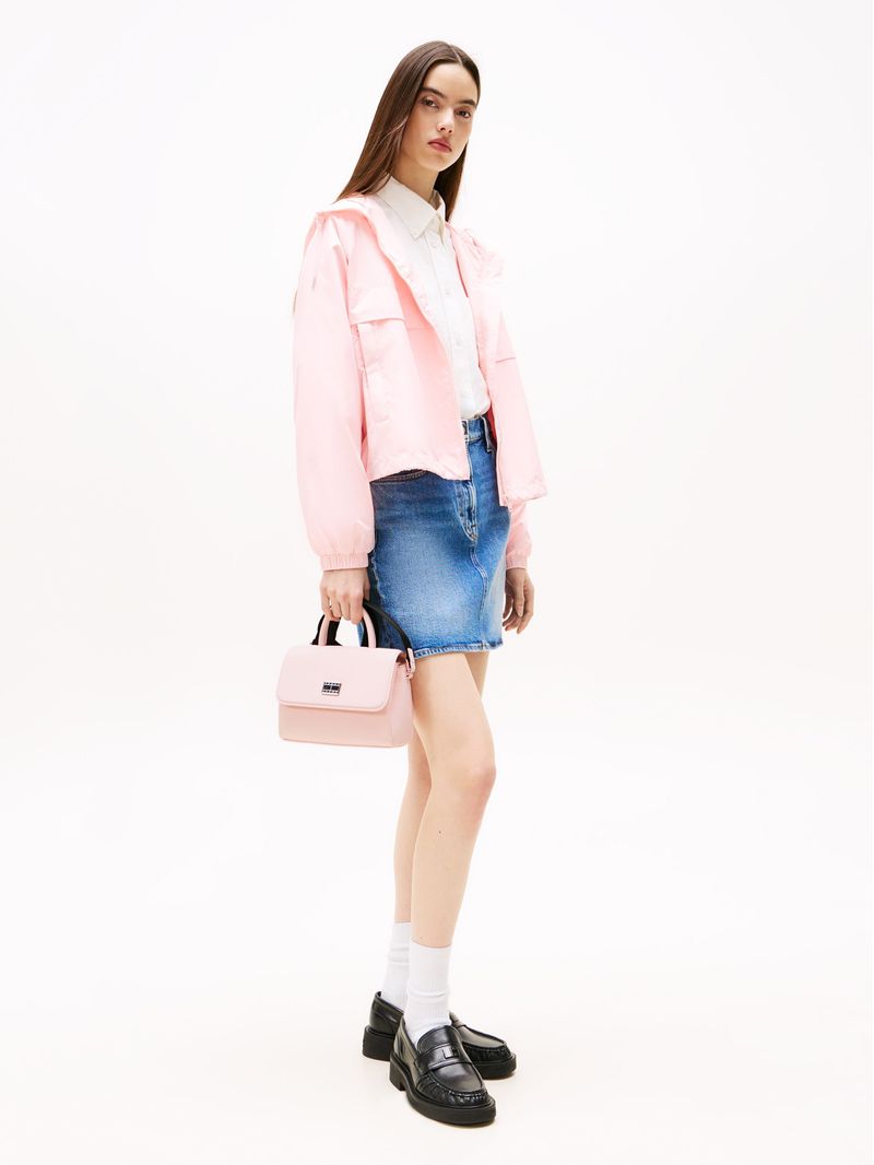 Cartera-con-solapa-y-asa