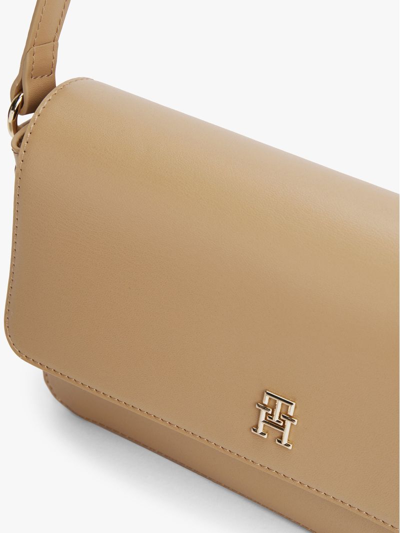 Cartera-mensajera-TH-Monogram-transformable